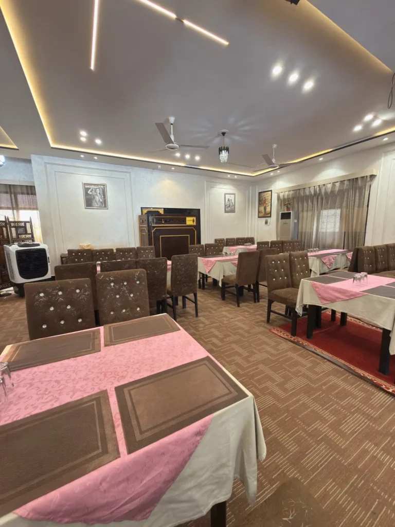 Full Restaurant